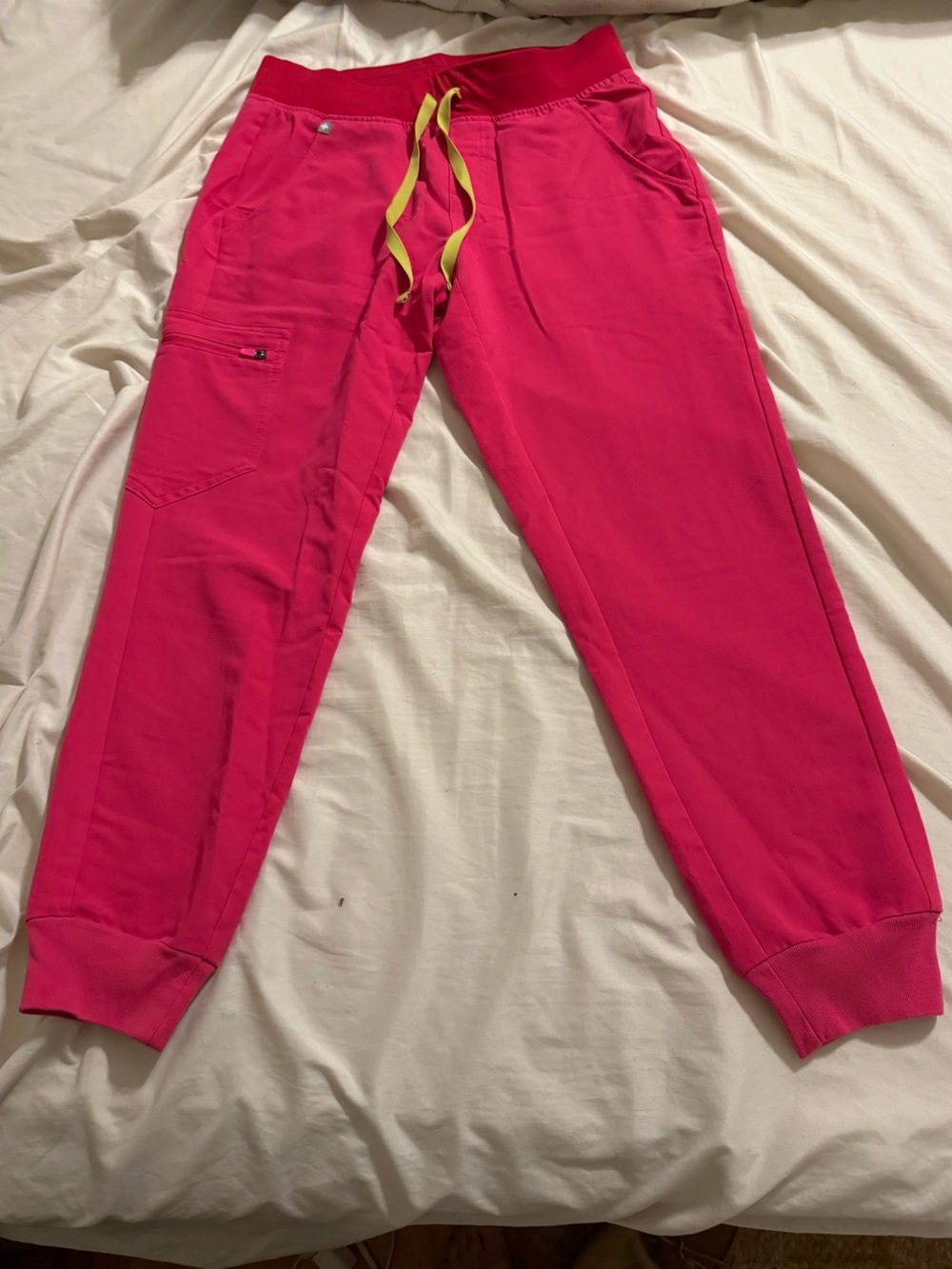 Figs Zamora jogger scrub pants Women’s Hot Pink small petite